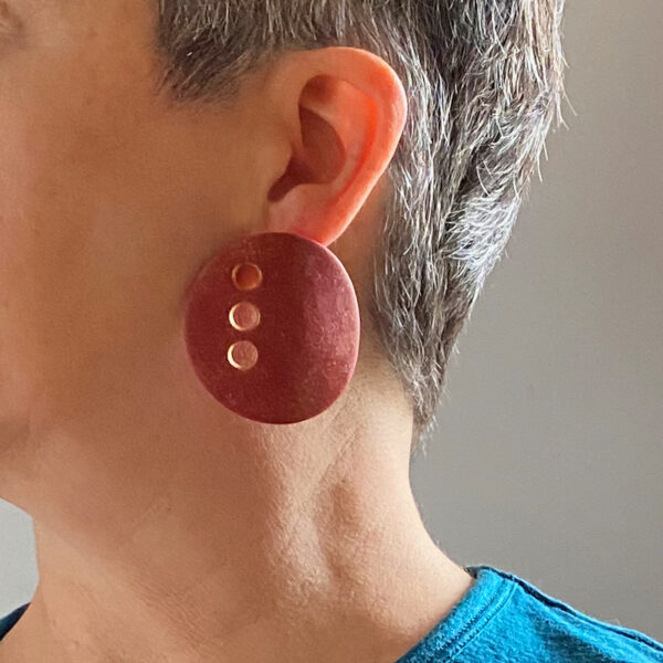 Polymer clay disc earrings with golden accents. Jane Pellicciotto.